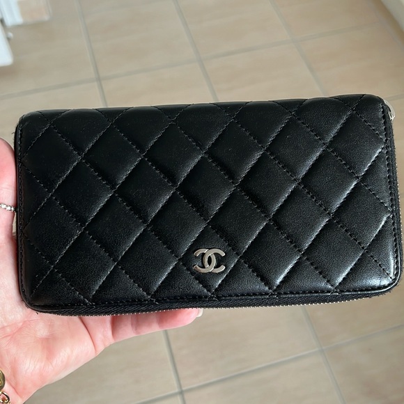 Chanel Quilted Leather Zip Wallet - Picture 1 of 6